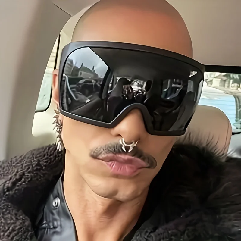 Oversized Sunglasses Men Wrap  - Outdoor Sport Activity recensione e prezzo